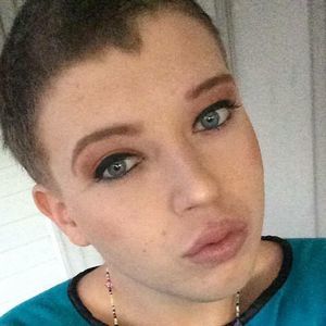 Meet your Posher, Adam